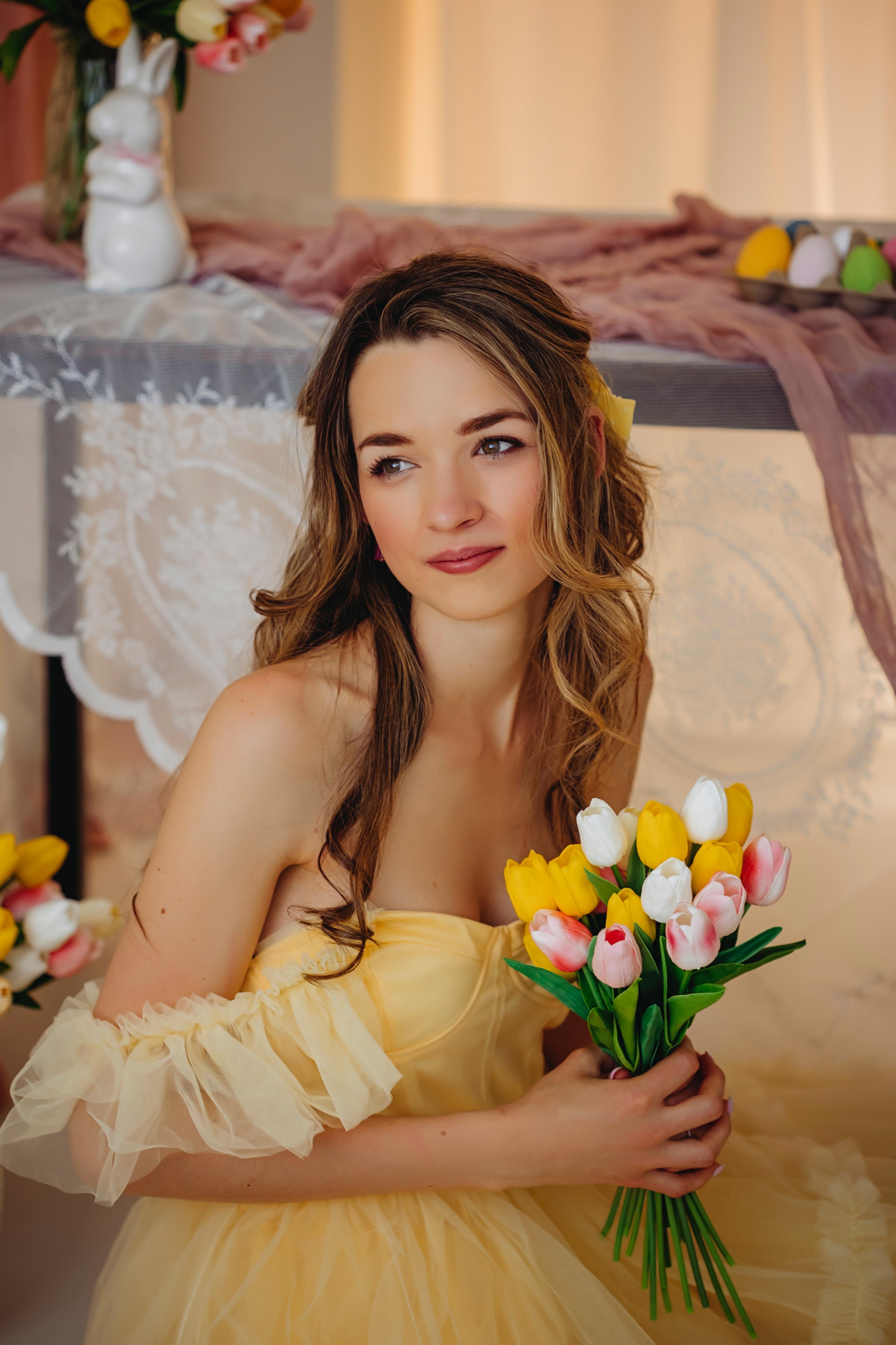 Laura Sache Portrait.jpg